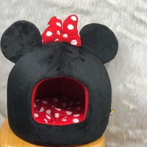 SOLD Minnie Mouse Pet Dome